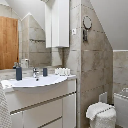 One Luxury Grand Lägenhet Eger