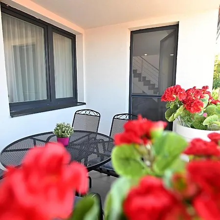 One Luxury Grand Erlau